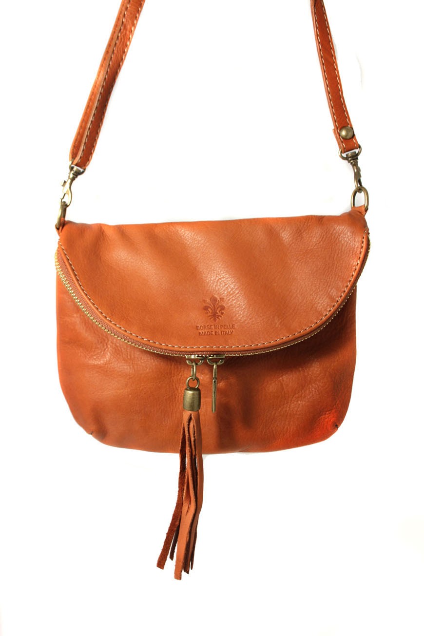 Tan Shoulder Bag - 1970s Style Handbag - Brown Tassel Bags